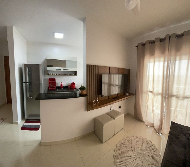 Excelente Apto com piscina 200 mts da praia - QX10H