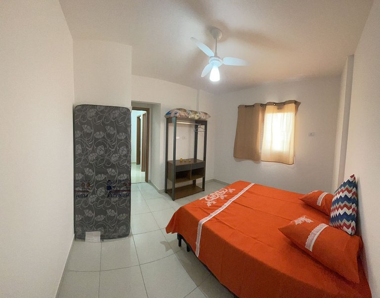Excelente apartamento com piscina a 200 metros da praia