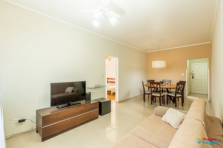 Apto Familiar com ar condicionado em Santos -JE021