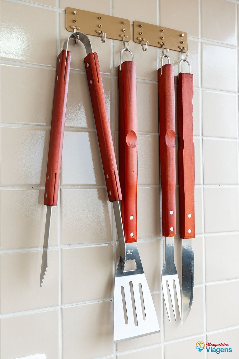 Apartamento incrível a apenas 50 metros da praia, com ar-con