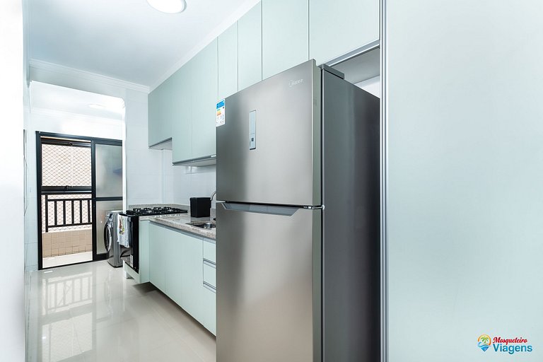 Apartamento incrível a apenas 50 metros da praia, com ar-con