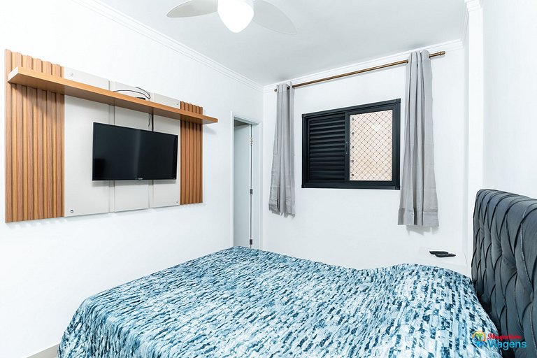 Apartamento incrível a apenas 50 metros da praia, com ar-con