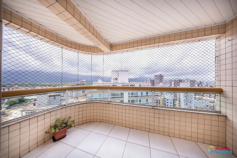 Apartamento confortável a apenas 100 metros da praia no bair