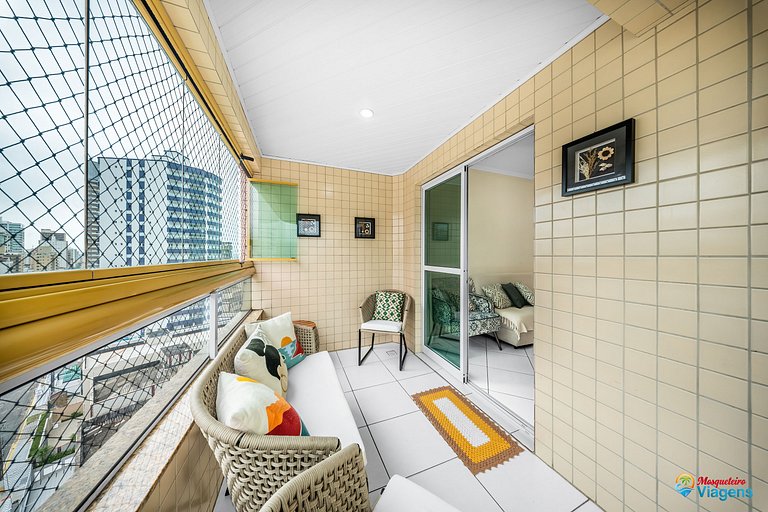 Paraíso a 100 metros da praia no bairro Caiçara