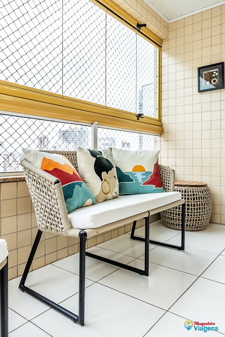 Paraíso a 100 metros da praia no bairro Caiçara