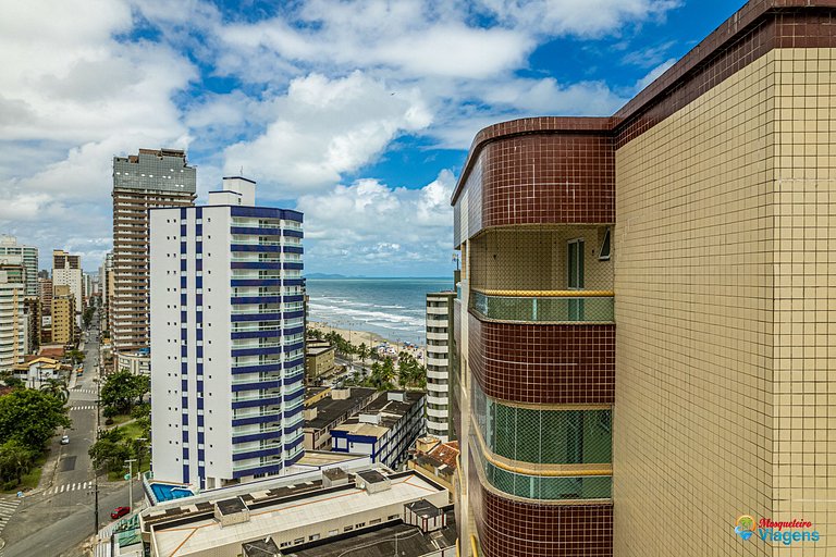 Paraíso a 100 metros da praia no bairro Caiçara