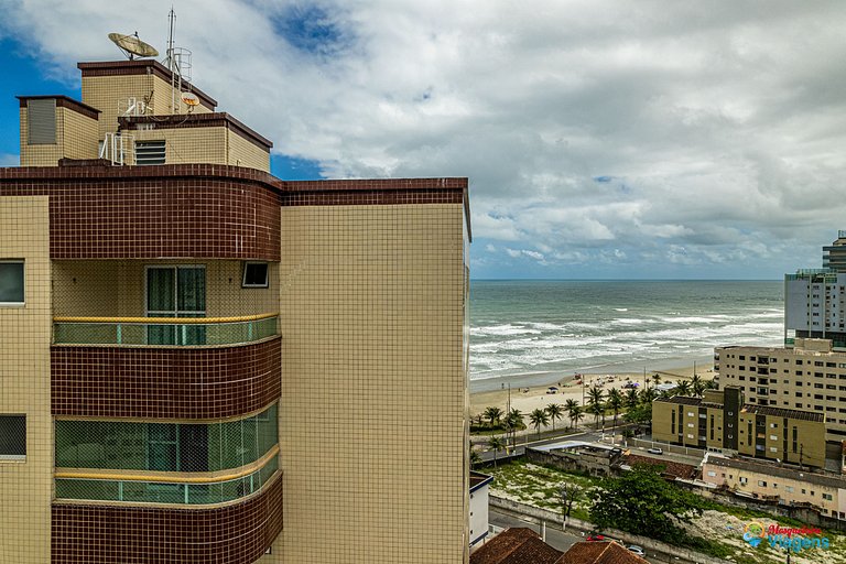 Paraíso a 100 metros da praia no bairro Caiçara