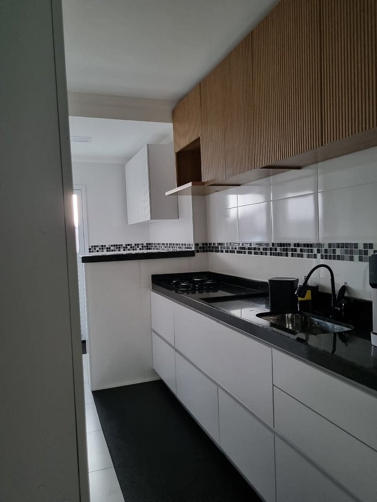 Apartamento moderno próximo à praia – ZU01H