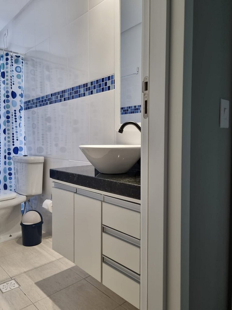 Apartamento moderno próximo à praia – ZU01H