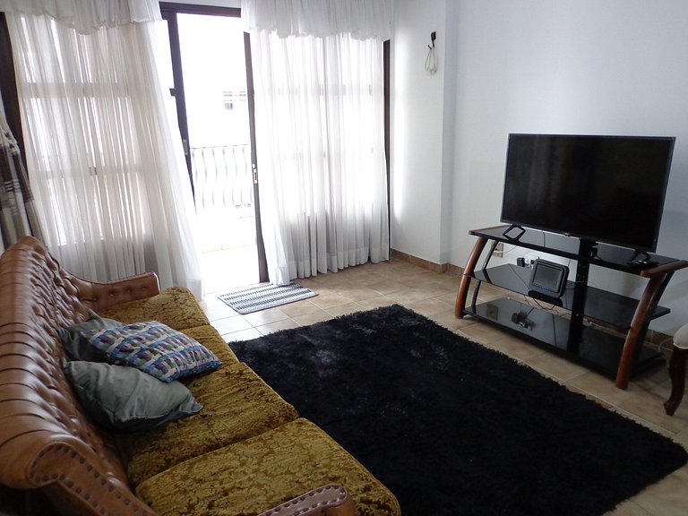 Beu apartamento de luxo à beira-mar