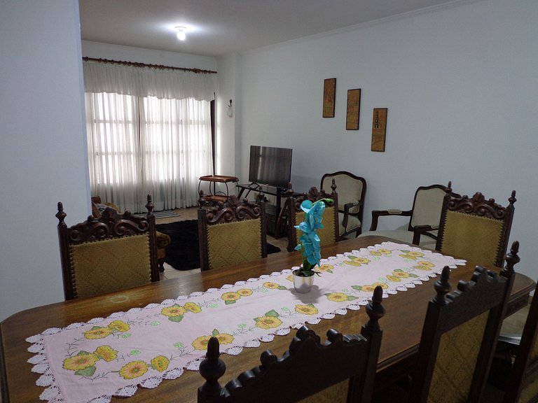 Beu apartamento de luxo à beira-mar