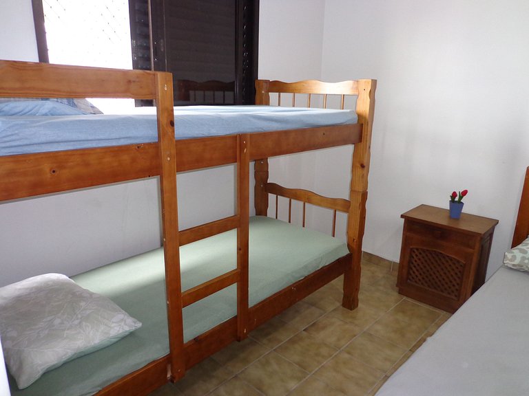 Beu apartamento de luxo à beira-mar