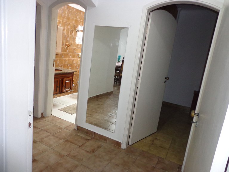 Beu apartamento de luxo à beira-mar