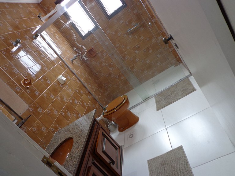 Beu apartamento de luxo à beira-mar