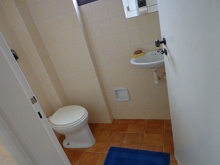 Beu apartamento de luxo à beira-mar