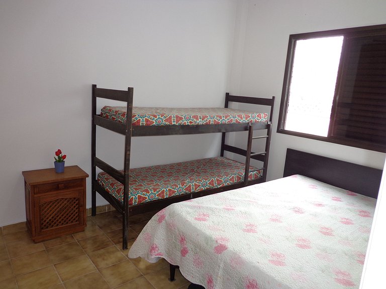 Beu apartamento de luxo à beira-mar