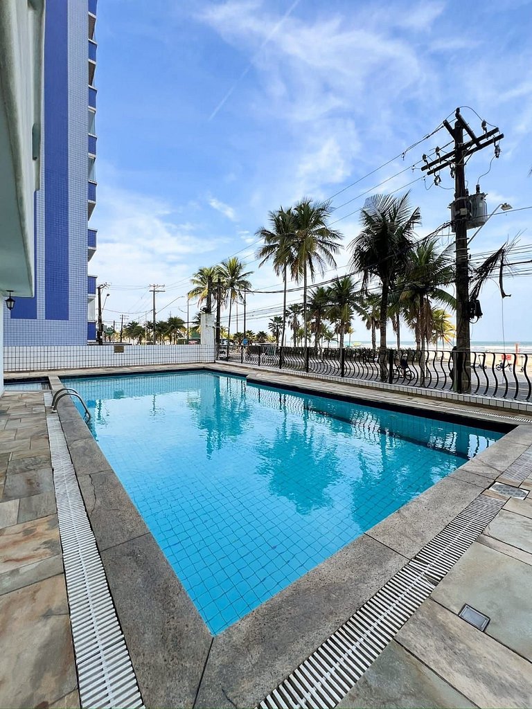 Beu apartamento de luxo à beira-mar