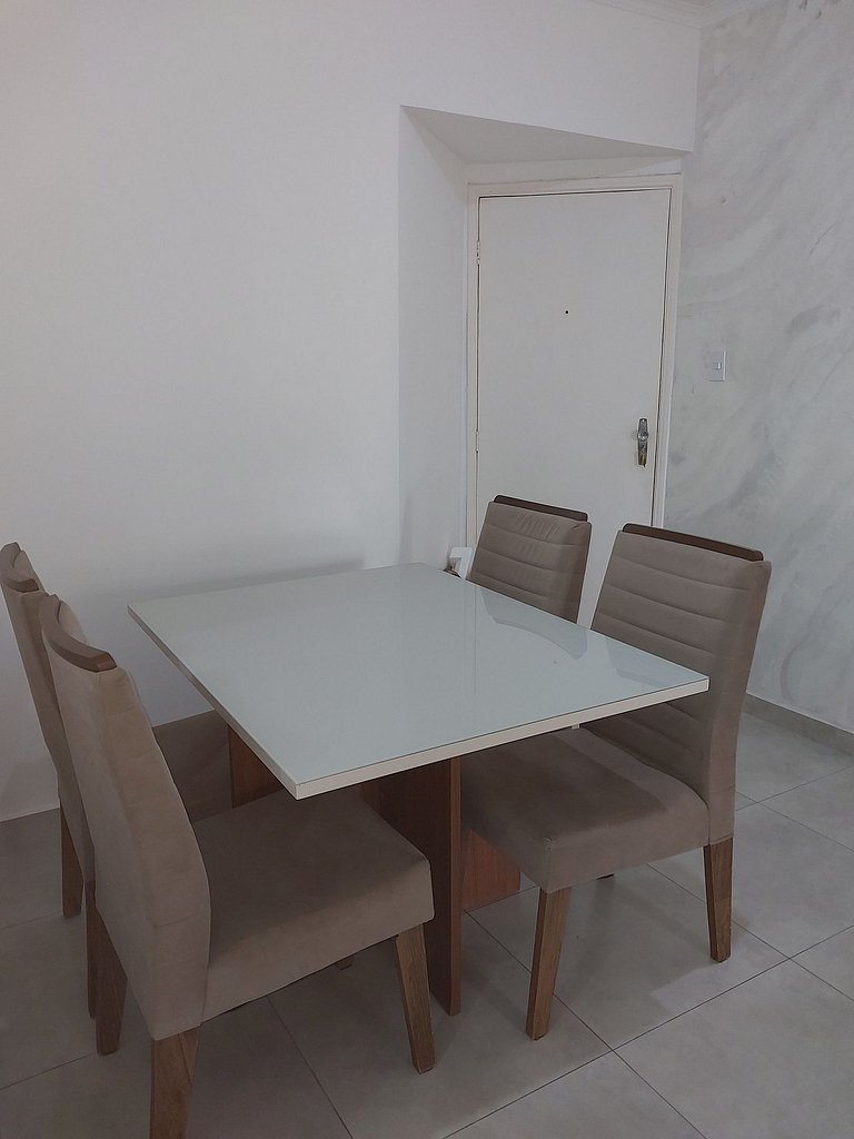 Conforto e Praticidade em Apto com Suíte