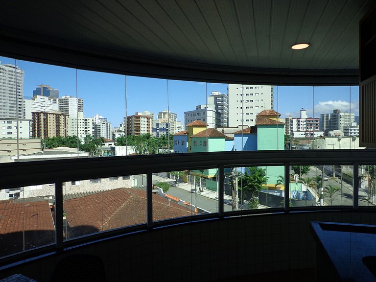 Apartamento moderno próximo à praia – ZU01H